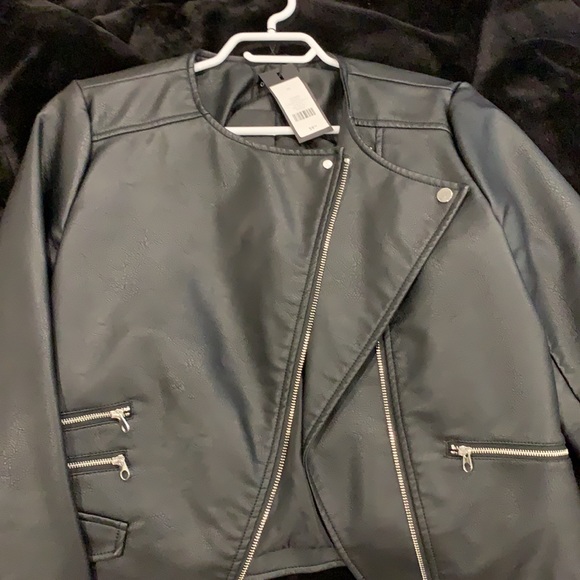 LEATHER JACKET - Picture 2 of 3